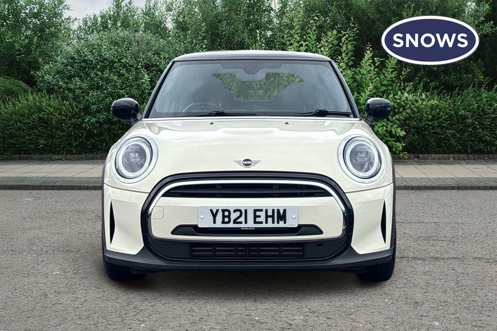 Mini Hatch 1.5 Cooper Exclusive Euro 6 Ss YB21EHM White #2
