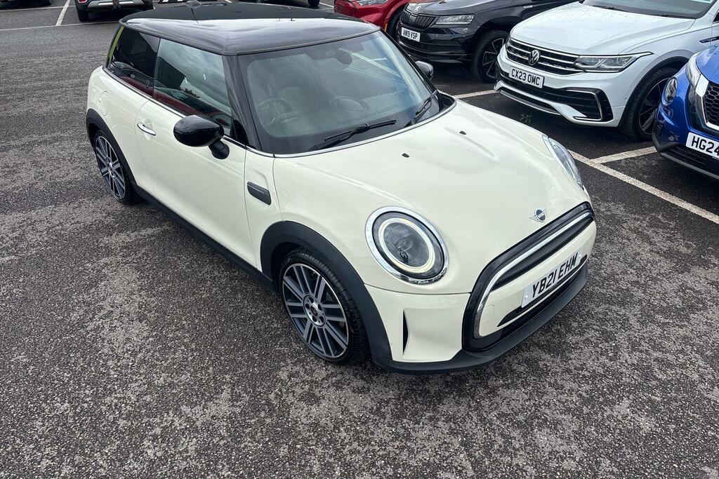 Mini Hatch 1.5 Cooper Exclusive Euro 6 Ss YB21EHM White #5