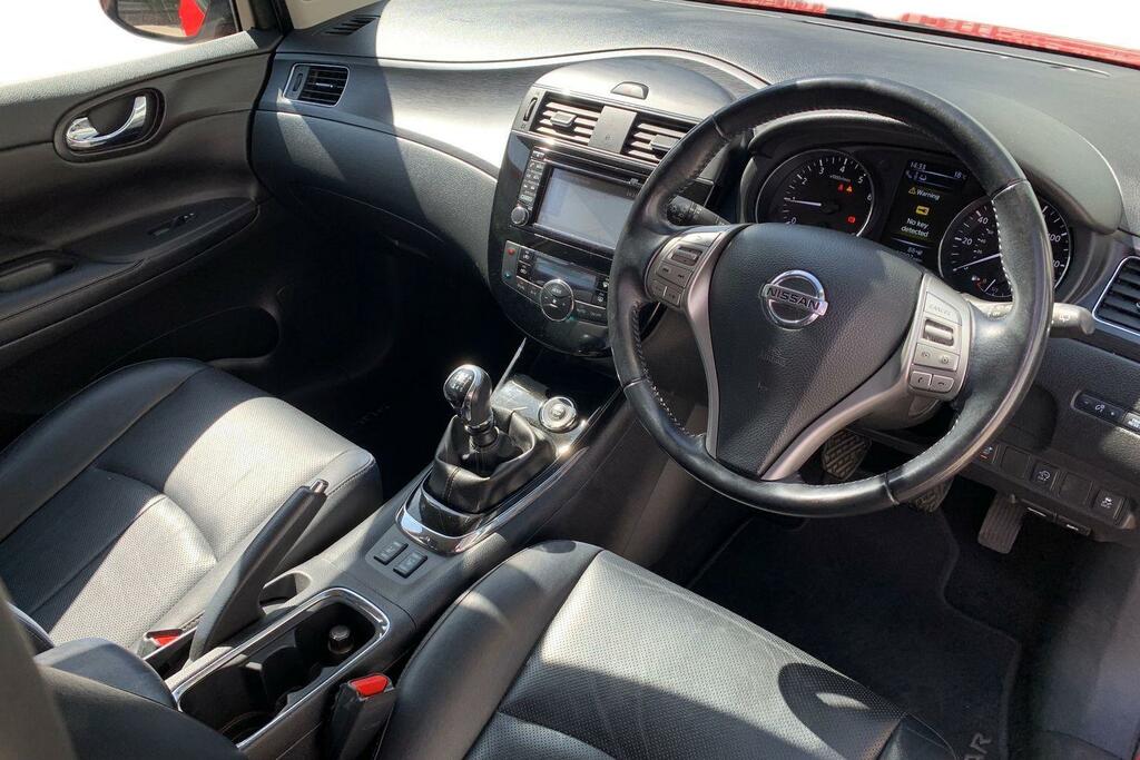 Nissan Pulsar 1.2 Dig-t Tekna Euro 6 Ss MM65MWC Red #6