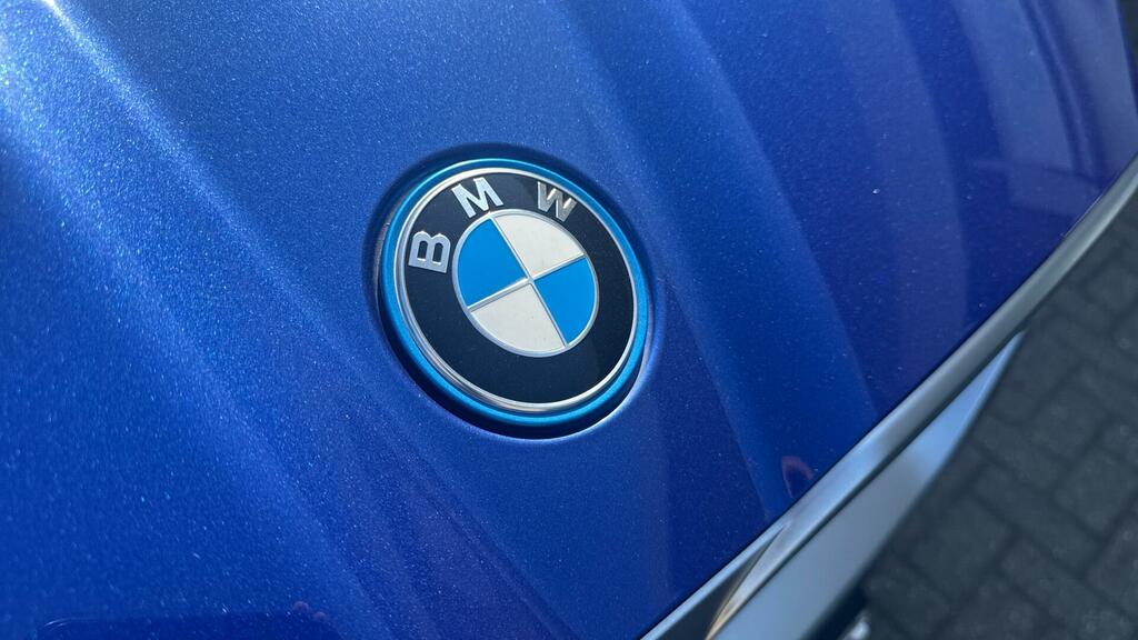 BMW iX2 Suv  #38