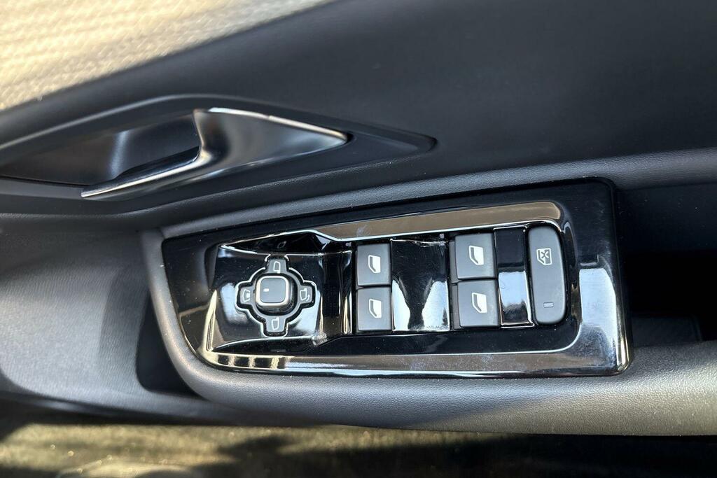Citroen C5 X Shine White #18