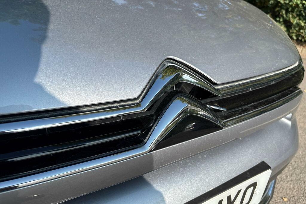 Citroen C5 X Shine White #49