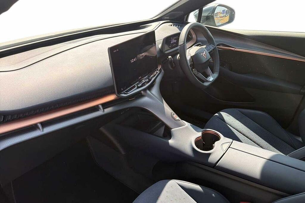 Cupra Tavascan 210Kw V2 77Kwh White #2