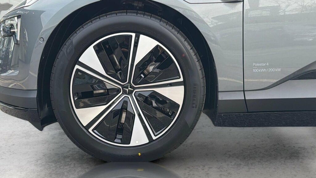 Polestar 4 Long Range Plus Grey #28