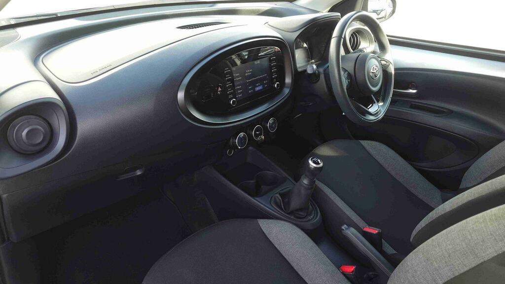 Toyota Aygo X 1.0 Vvt-i Pure Euro 6 Ss WD23KWZ Silver #5
