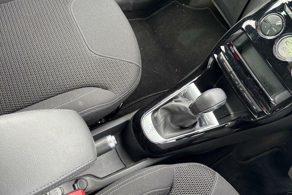 DS DS 3 Hatchback Black #17