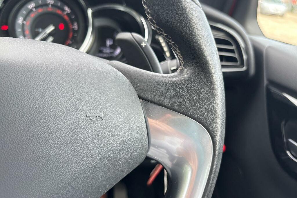 DS DS 3 Hatchback Black #42