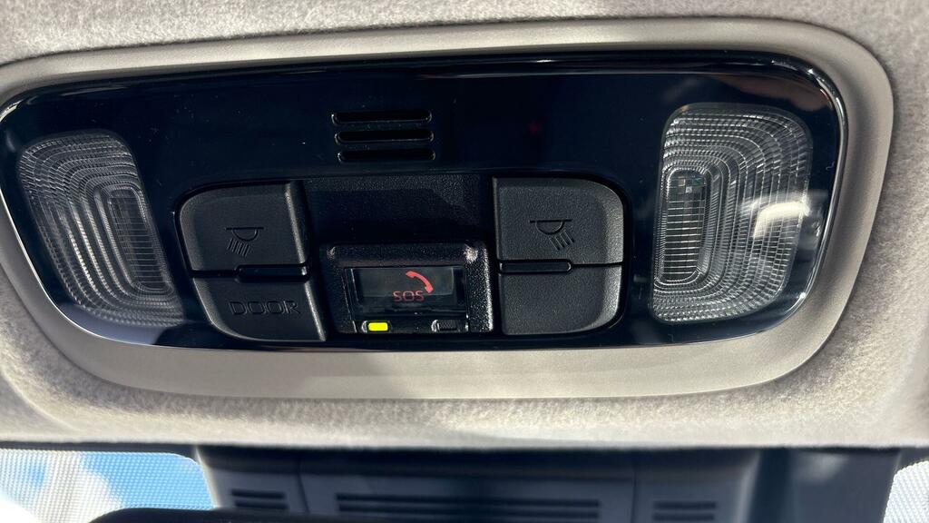 Toyota Yaris Cross 1.5 Hybrid Design Cvt White #39