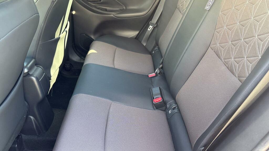 Toyota Yaris Cross 1.5 Hybrid Design Cvt White #15