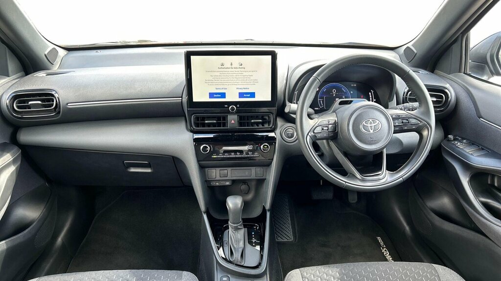 Toyota Yaris Cross 1.5 Vvt-h Design E-cvt Euro 6 Ss Grey #6