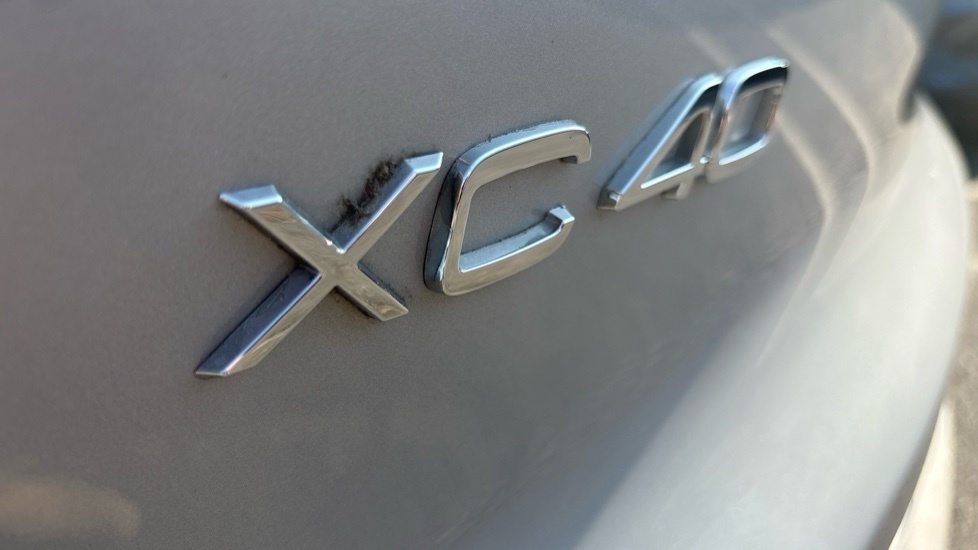 Volvo XC40 Core, B3 Mild Hybrid, Grey #33
