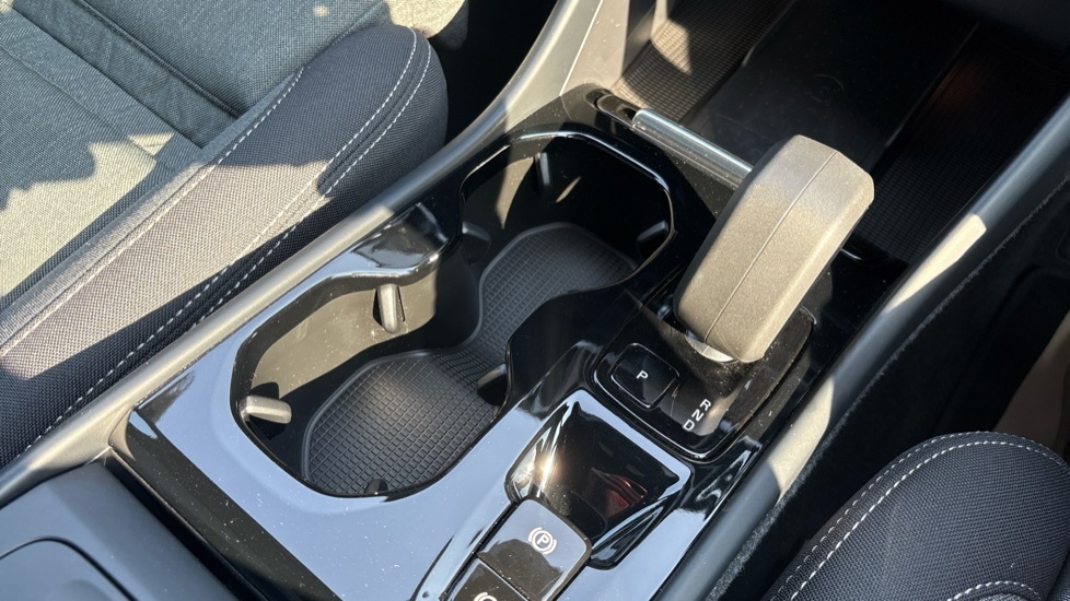Volvo XC40 Core, B3 Mild Hybrid, Grey #23
