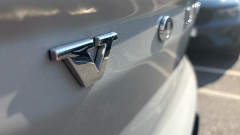 Volvo XC40 Core, B3 Mild Hybrid, Grey #34