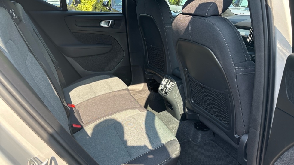 Volvo XC40 Core, B3 Mild Hybrid, Grey #6