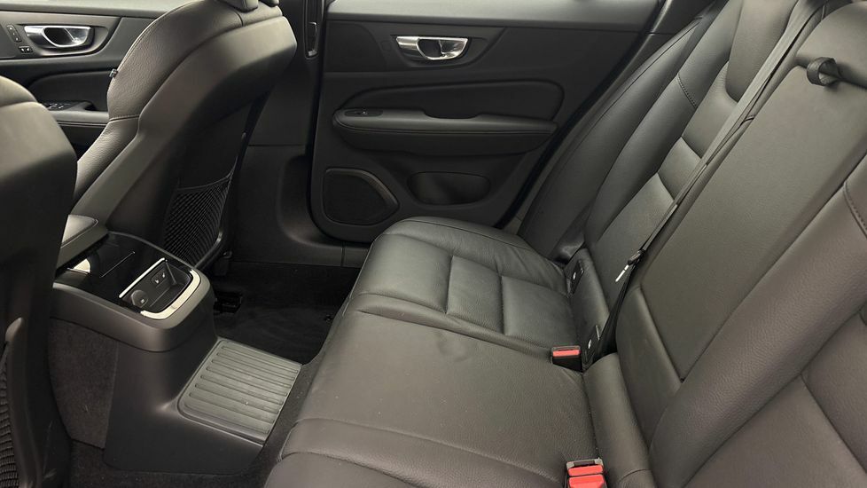 Volvo V60 Plus, B4 Mild Hybrid, Dark Theme Leather,  #13