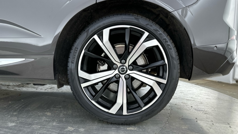 Volvo XC60 Ultra, B5 Awd Mild Hybrid, Bright Grey #4