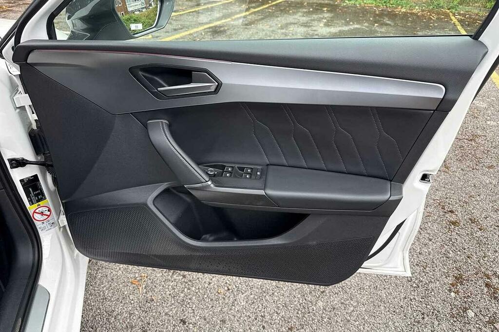 Cupra Leon Hatchback Black #33