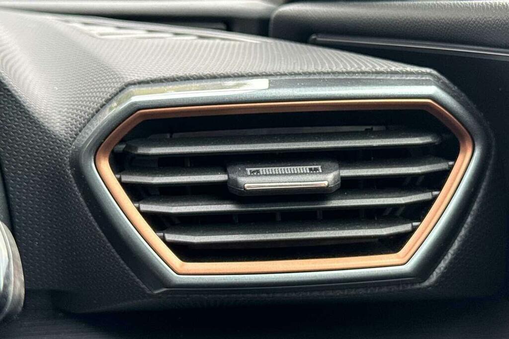 Cupra Leon Hatchback Black #25