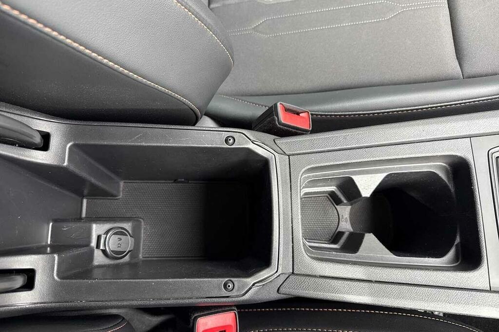 Cupra Leon Hatchback Black #29