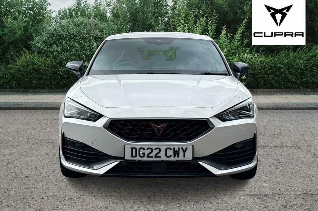 Cupra Leon Hatchback Black #7