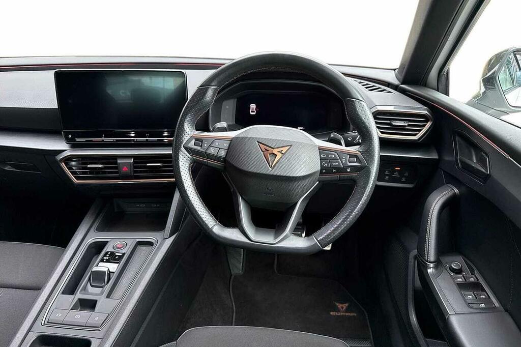 Cupra Leon Hatchback Black #15