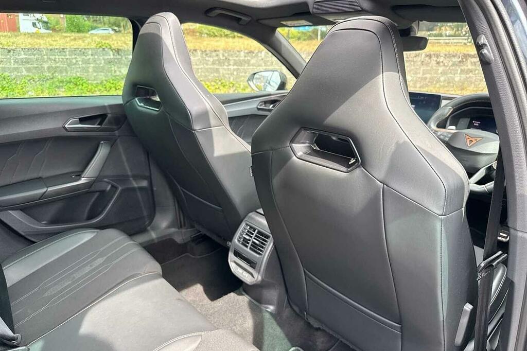 Cupra Leon Hatchback White #30
