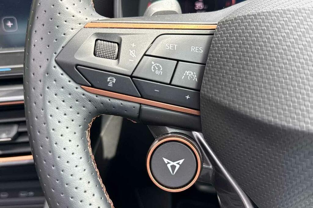 Cupra Leon Hatchback White #16