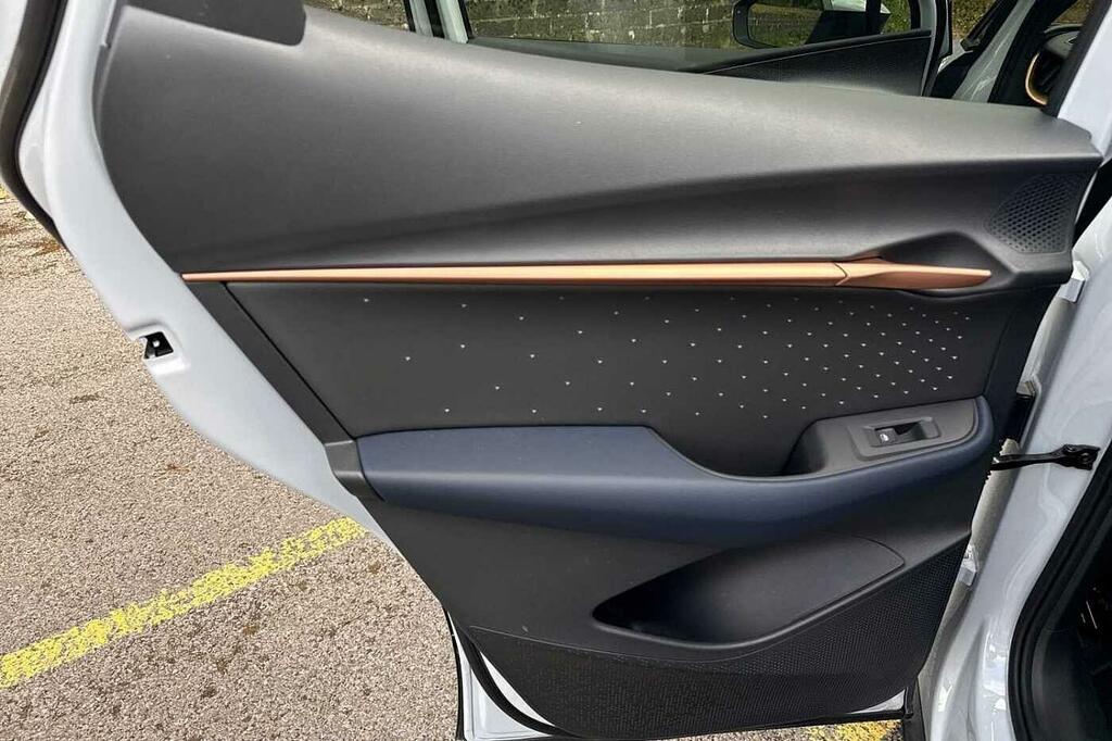 Cupra Tavascan V2 #38