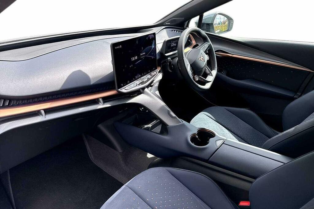 Cupra Tavascan 250Kw Vz1 77Kwh Awd White #2