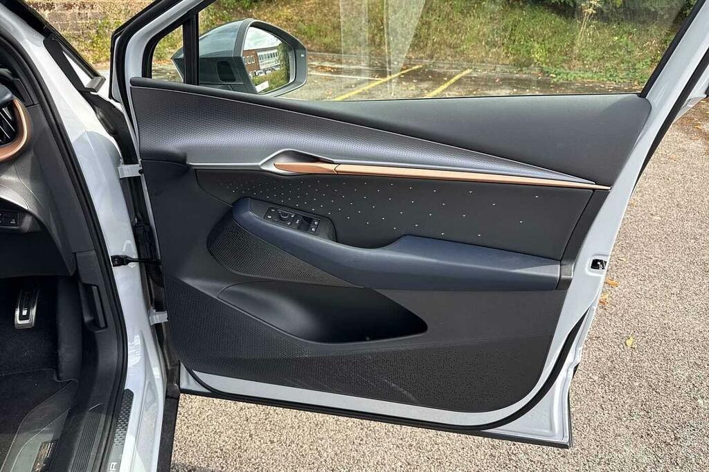 Cupra Tavascan V2 #30