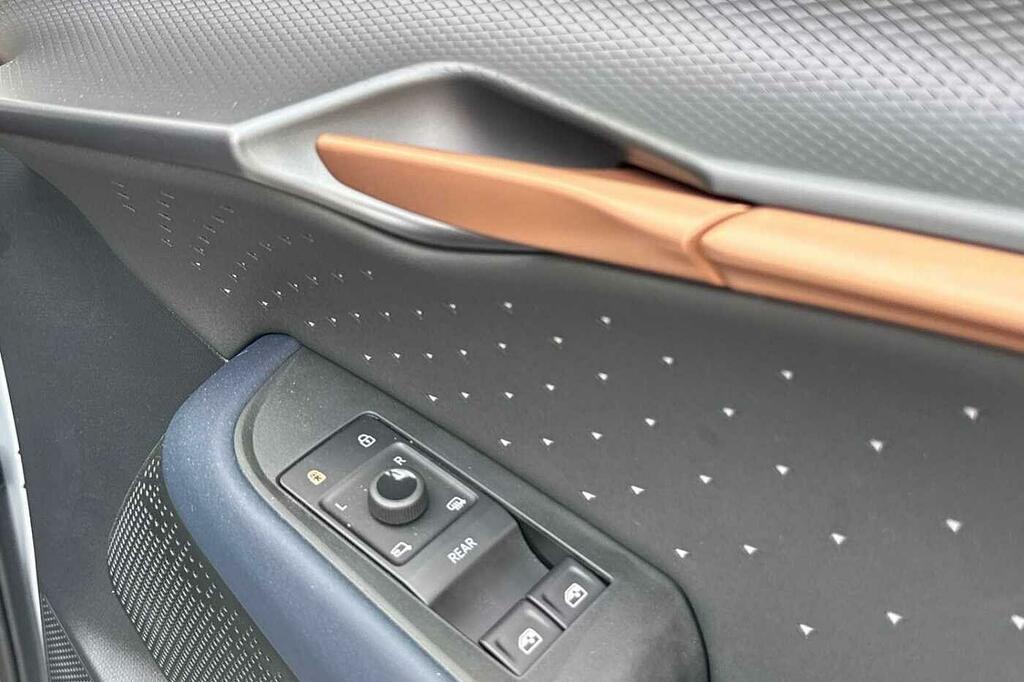 Cupra Tavascan V2 #24