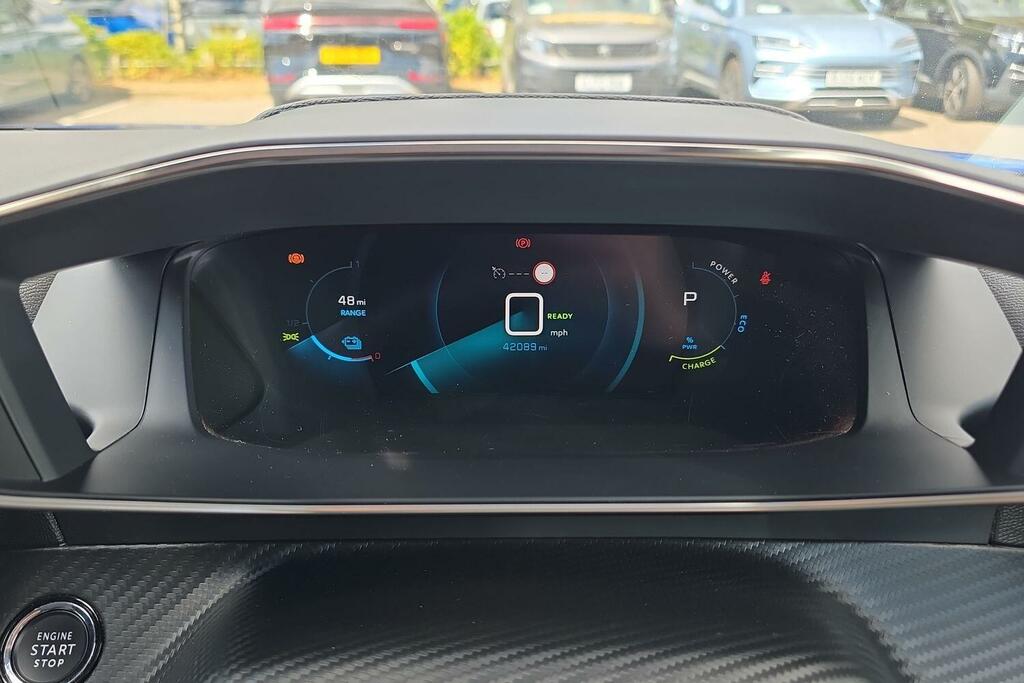 Peugeot e-2008 Automatic White #14