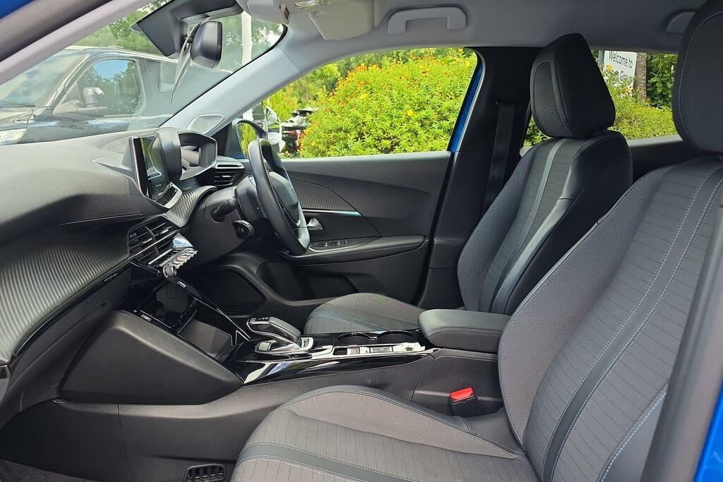 Peugeot e-2008 Automatic White #8