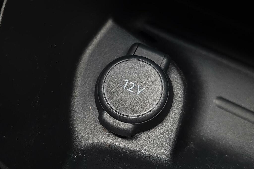 Peugeot e-2008 Automatic White #34