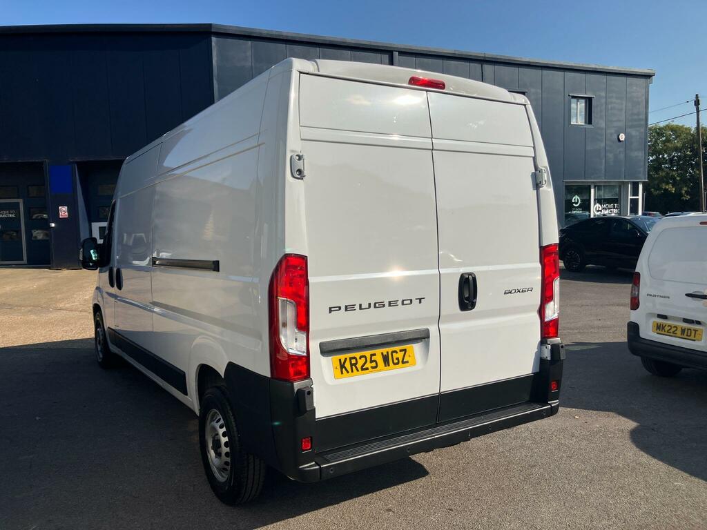 Peugeot Boxer 2.2 Bluehdi 435 Professional L3 H2 Euro 6 Ss White #3