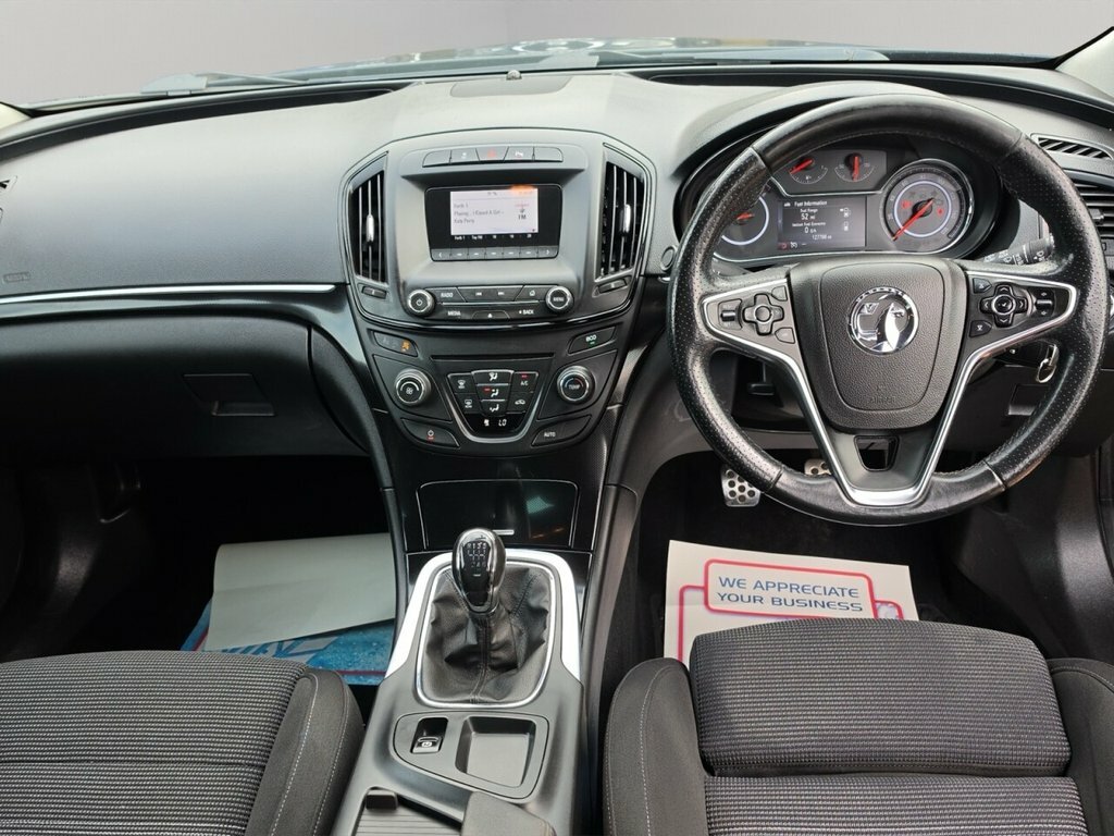Vauxhall Insignia 1.8I Vvt Sri Black #3
