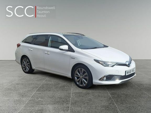Toyota Auris Ts Excel 1.8 Hybrid Panroof White