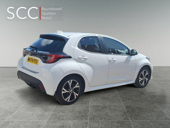 Toyota Yaris Design Safety Pack White #6