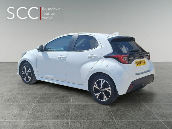 Toyota Yaris Design Safety Pack White #4