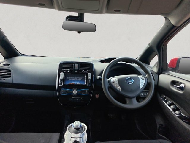 Nissan Leaf Hatchback Black #9