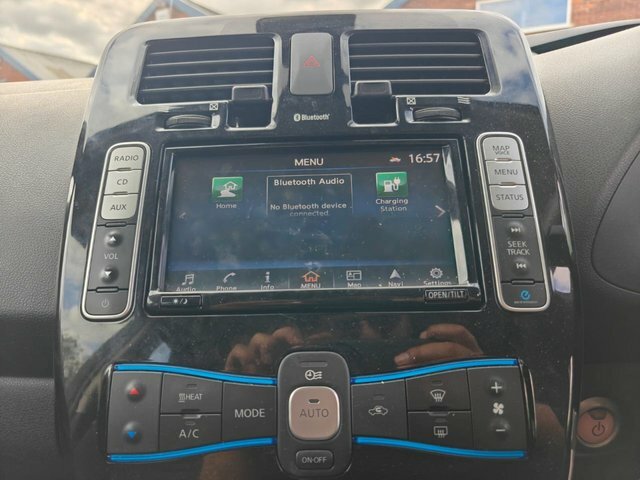 Nissan Leaf Hatchback Black #18
