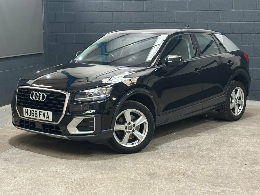 Audi Q2 1L Sport Black #5