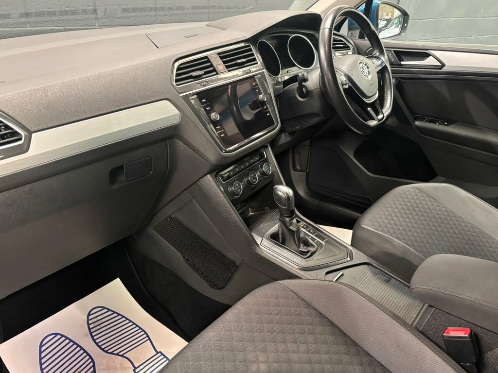 Volkswagen Tiguan R-line Tech Black #18