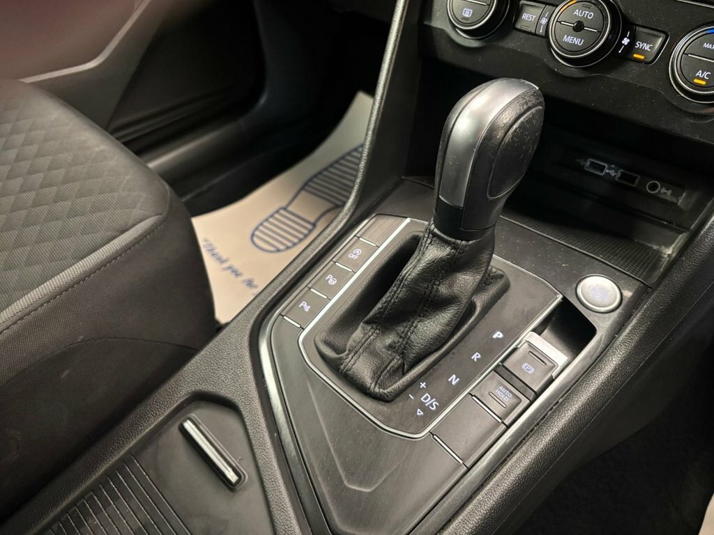 Volkswagen Tiguan R-line Tech Black #23