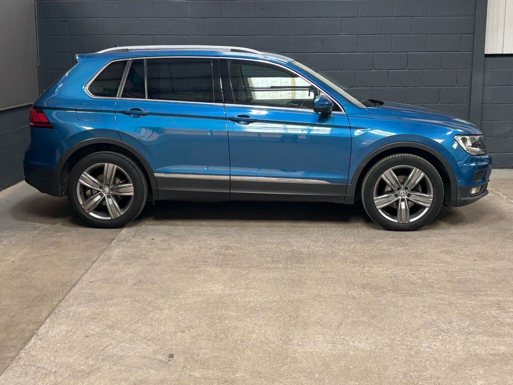 Volkswagen Tiguan R-line Tech Black #12