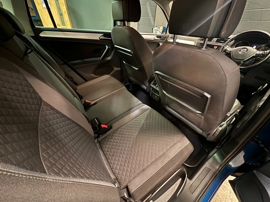 Volkswagen Tiguan R-line Tech Black #21
