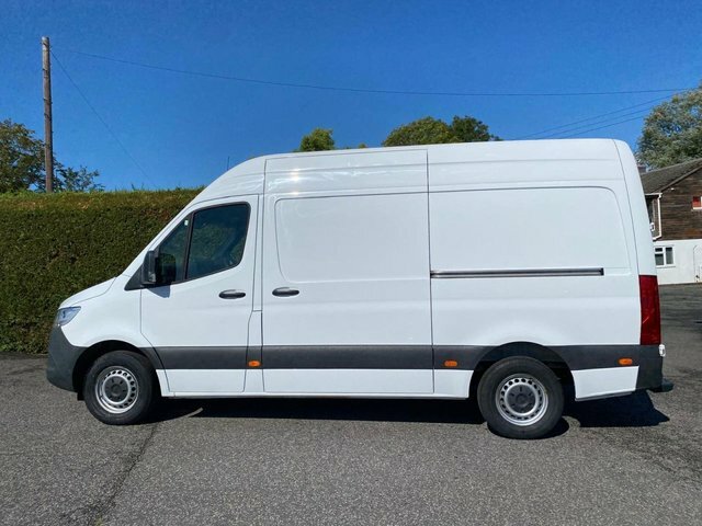 Mercedes-Benz Sprinter 15Cdi Progressive L2 Mwb Hightop Rwd 2.0 Cdi 150Ps KN73WCY White #4