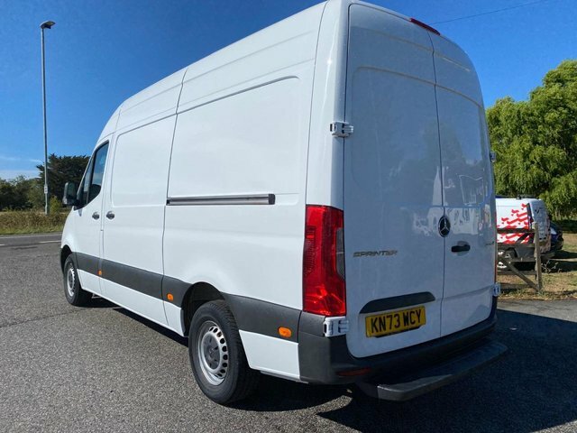 Mercedes-Benz Sprinter 15Cdi Progressive L2 Mwb Hightop Rwd 2.0 Cdi 150Ps KN73WCY White #6