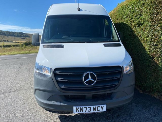 Mercedes-Benz Sprinter 15Cdi Progressive L2 Mwb Hightop Rwd 2.0 Cdi 150Ps KN73WCY White #2