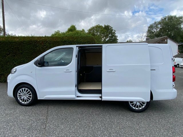 Peugeot Expert 1000 Asphalt Premium L2 Long Wheelbase 1.5 Blue MJ73ZPP White #5